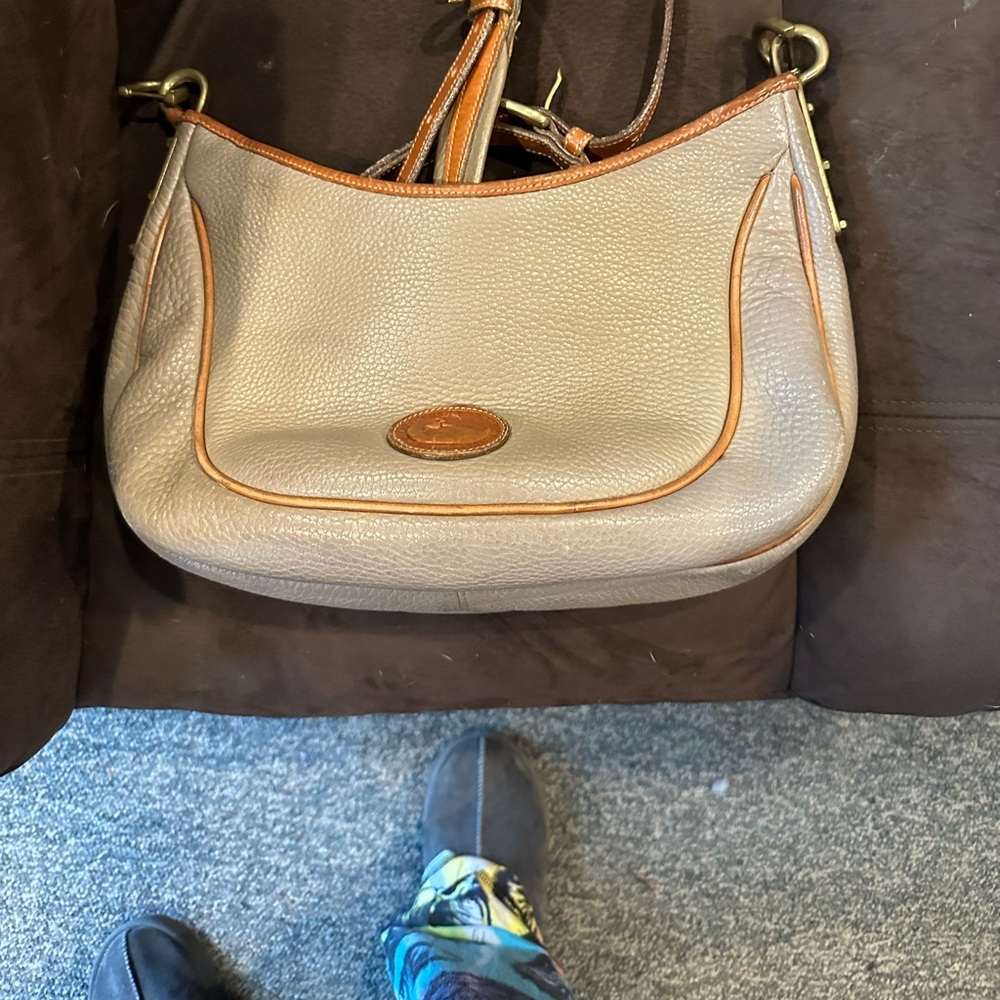 Vintage Dooney & Bourke Bag Large Crescent Sac AWLStyle R83 Taupe British Tan